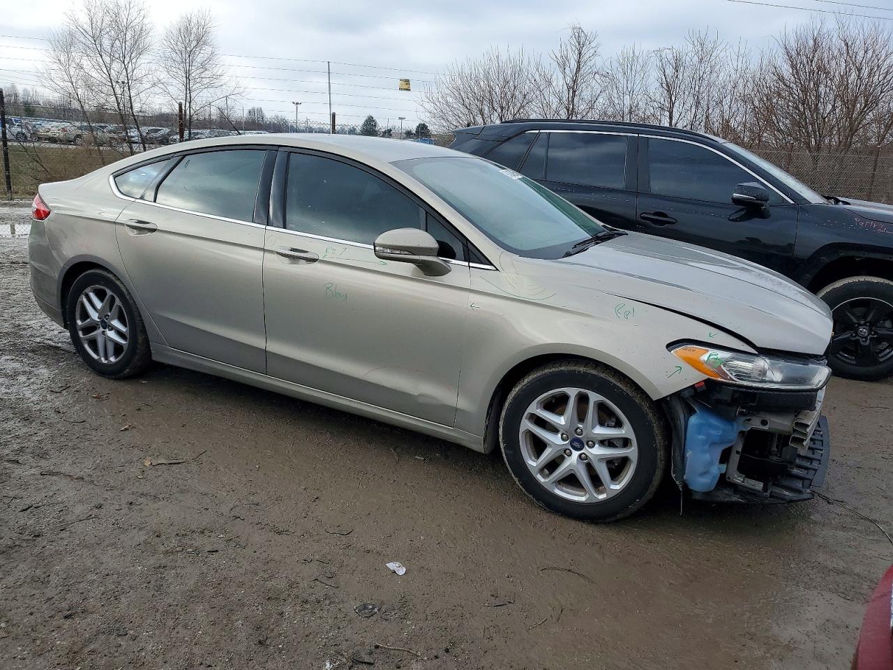 2015 FORD FUSION SE photo 4