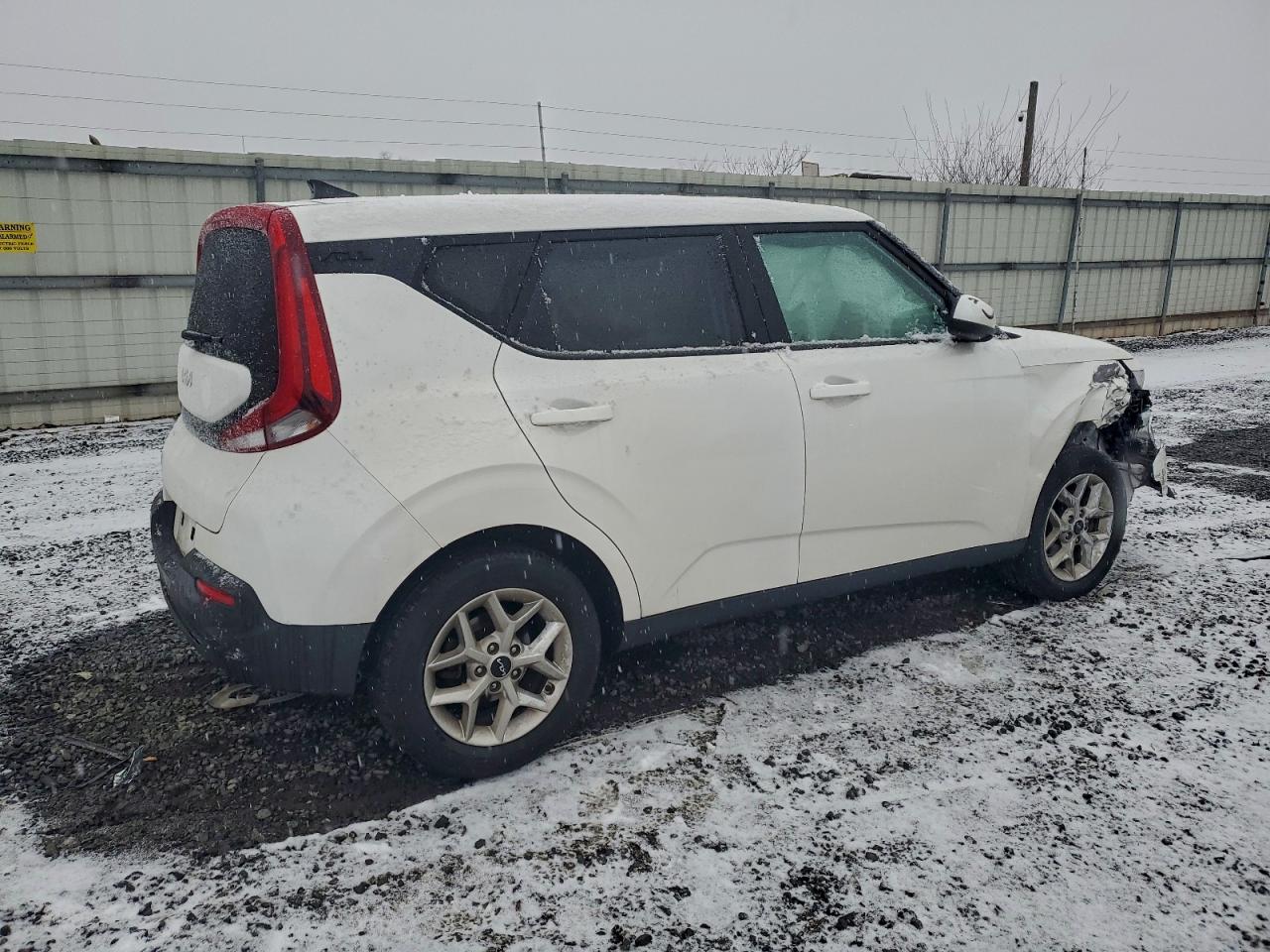 2022 KIA SOUL LX photo 5