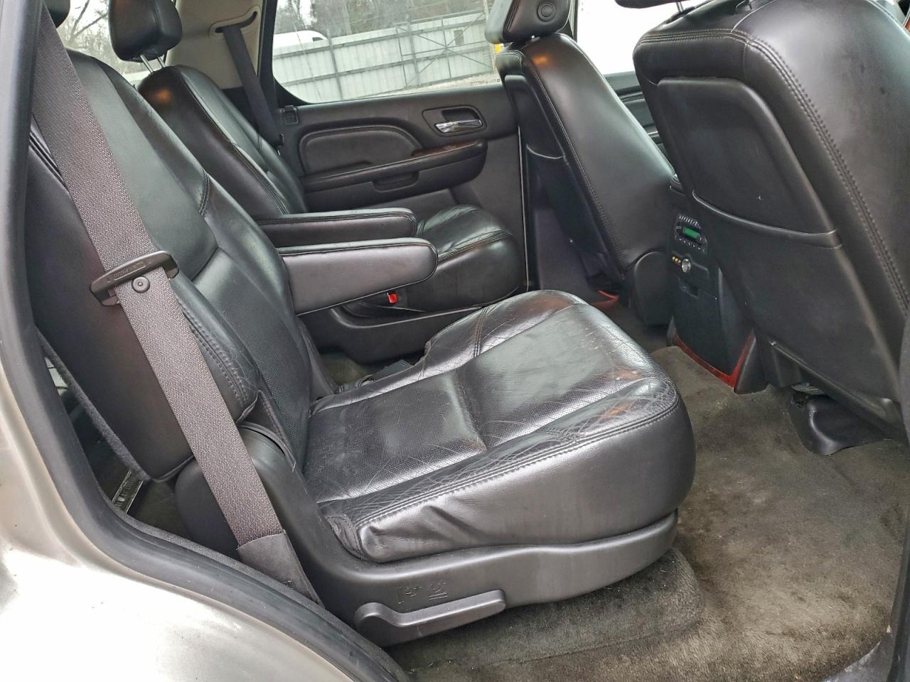 2007 CADILLAC ESCALADE LUXURY photo 11