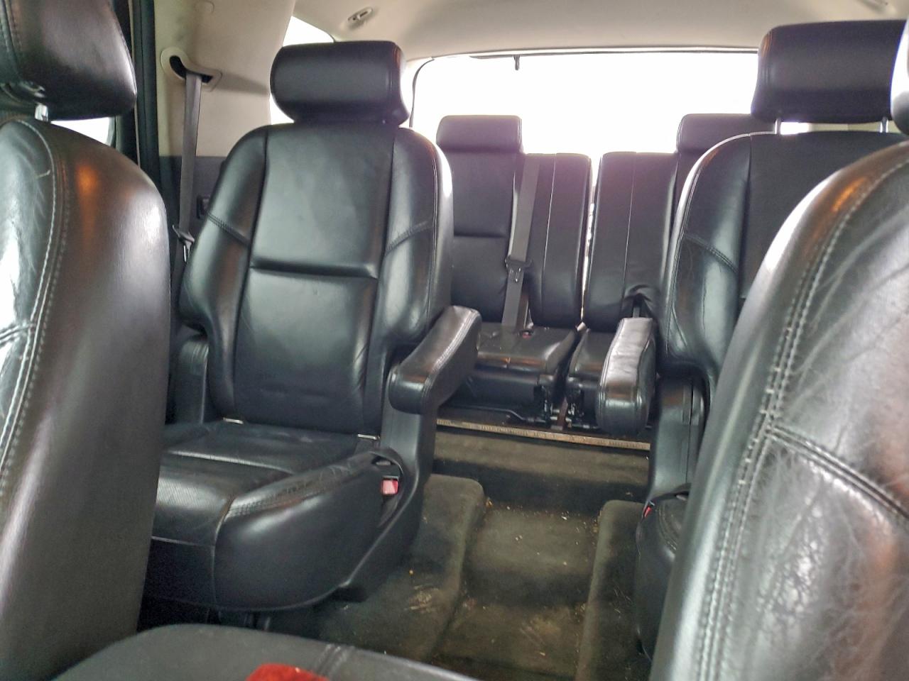 2007 CADILLAC ESCALADE LUXURY photo 10