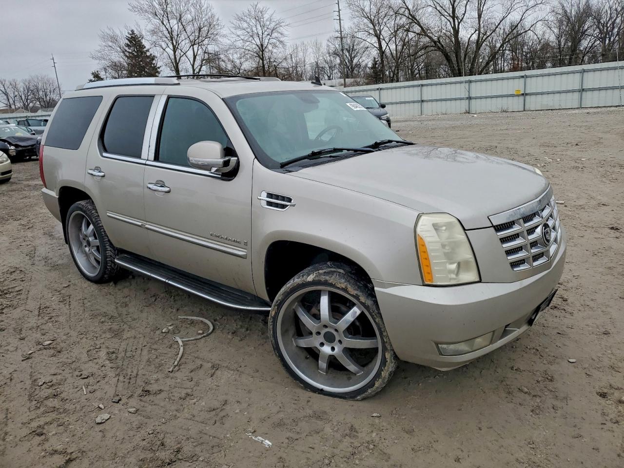 2007 CADILLAC ESCALADE LUXURY photo 4