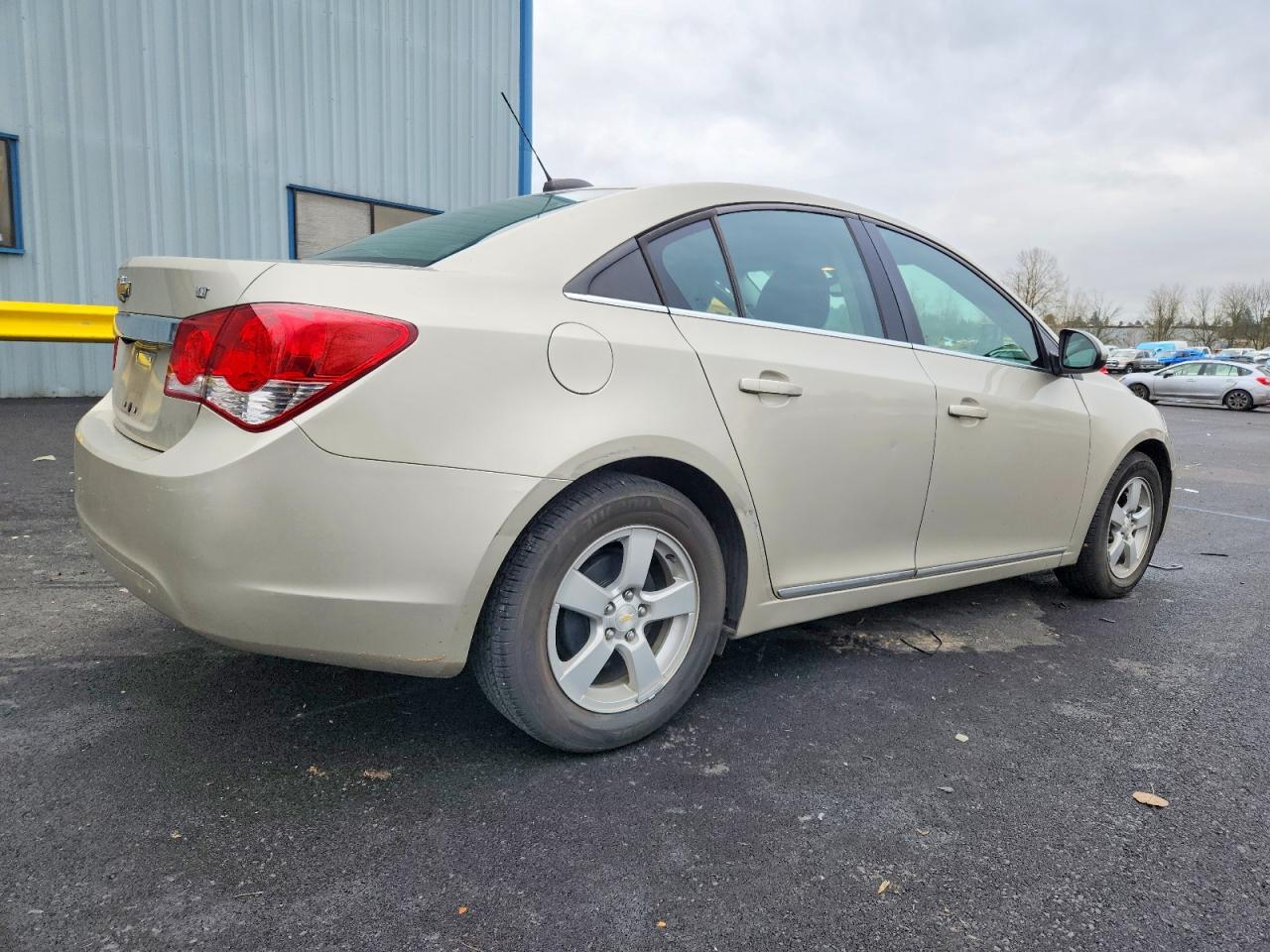 2015 CHEVROLET CRUZE LT photo 3