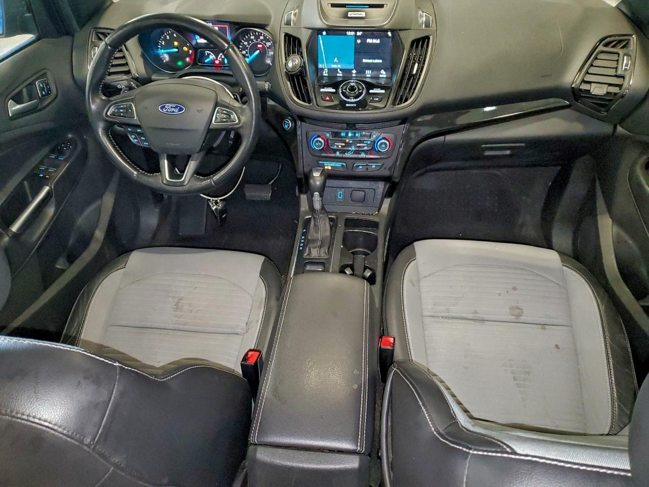 2017 FORD ESCAPE TITANIUM photo 15