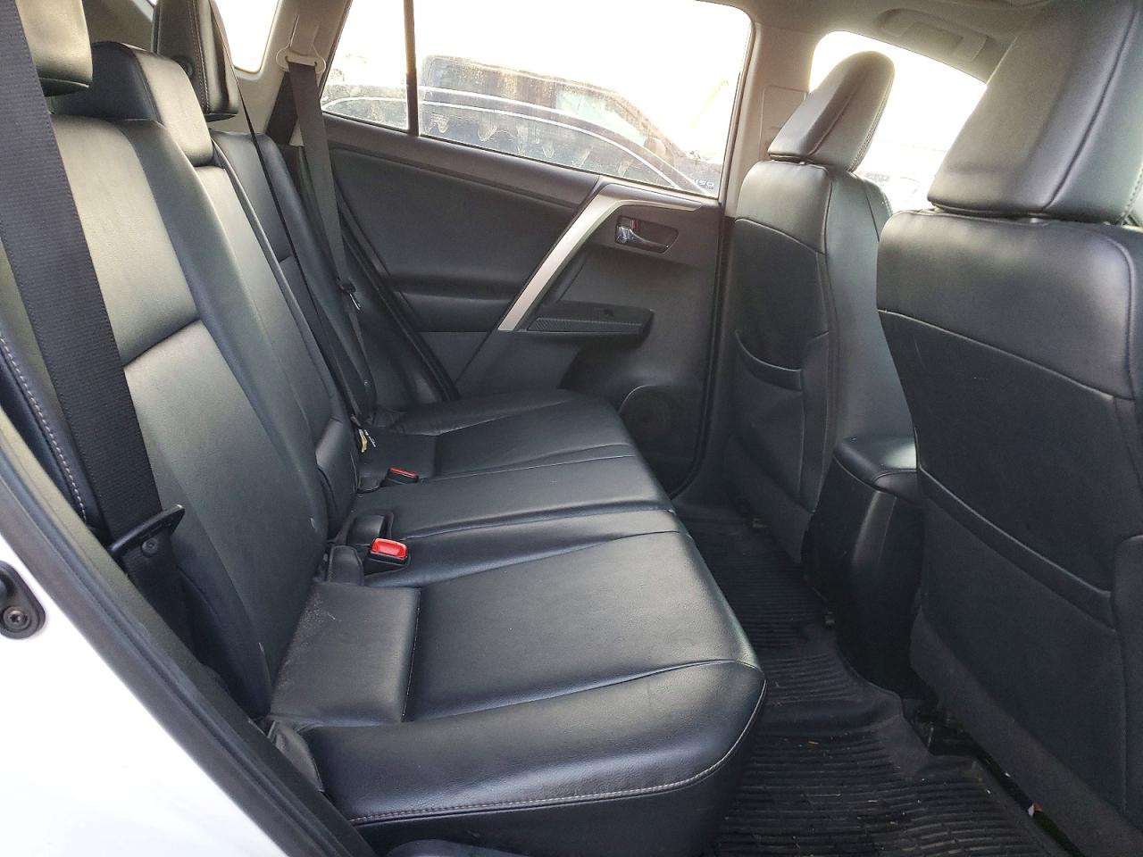 2015 TOYOTA RAV4 LIMITED photo 21
