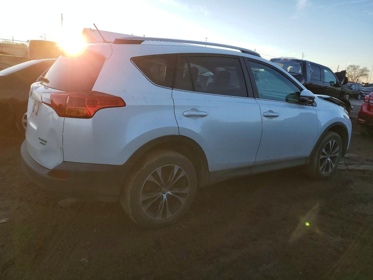 2015 TOYOTA RAV4 LIMITED photo 5