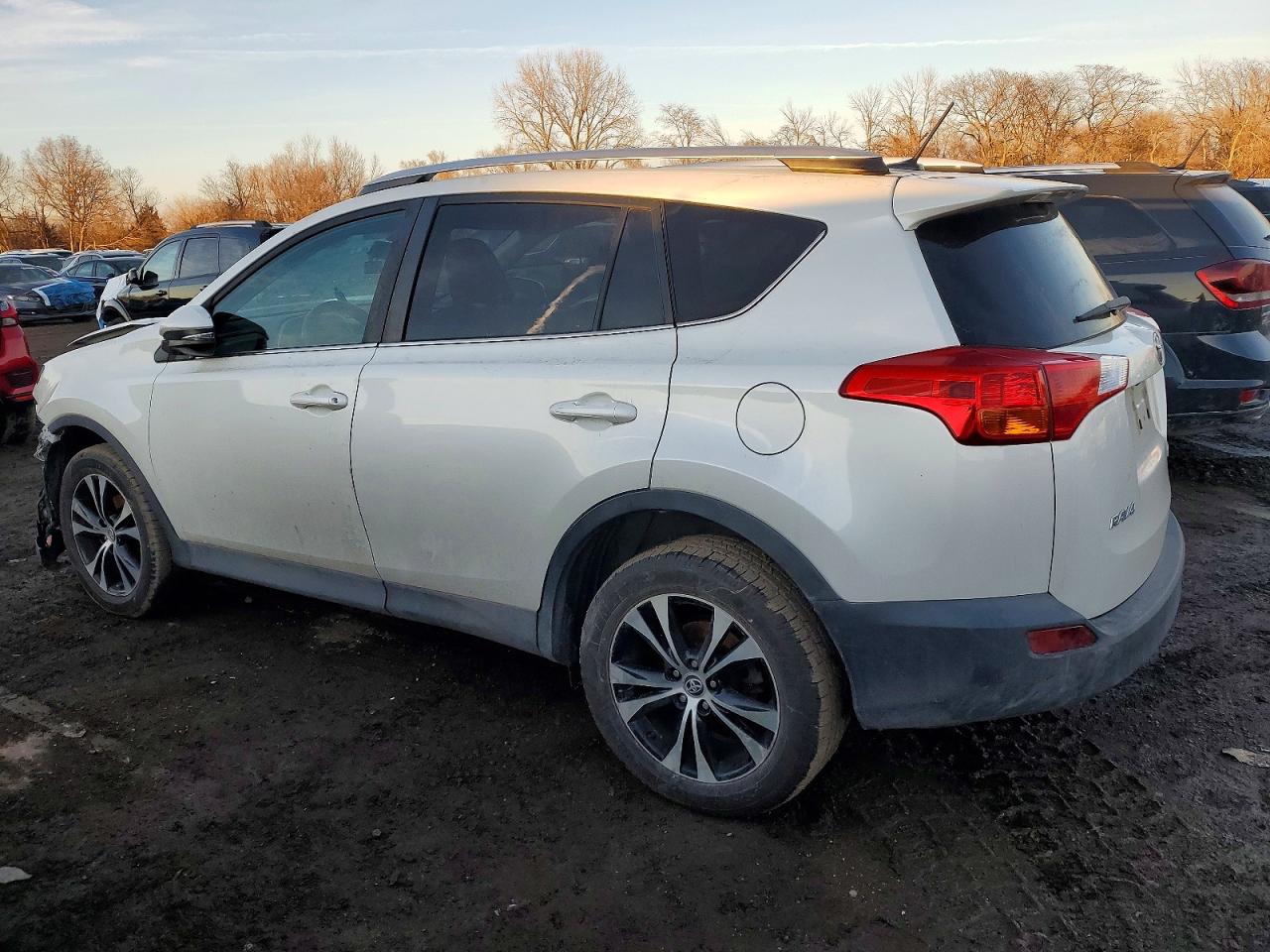 2015 TOYOTA RAV4 LIMITED photo 3