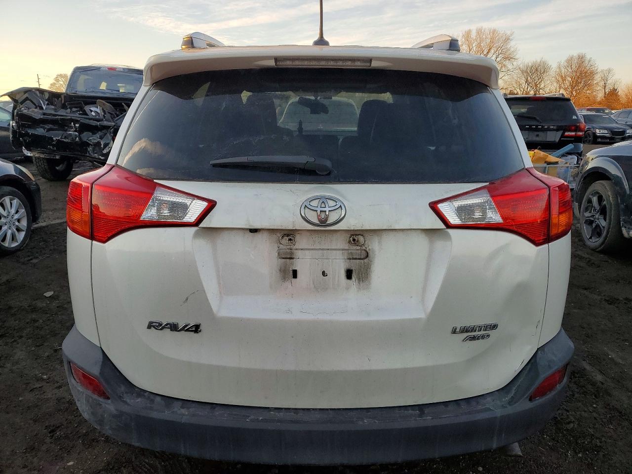 2015 TOYOTA RAV4 LIMITED photo 11