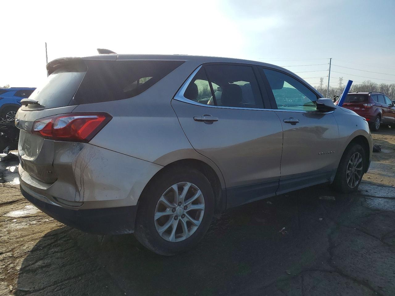 2018 CHEVROLET EQUINOX LT photo 3