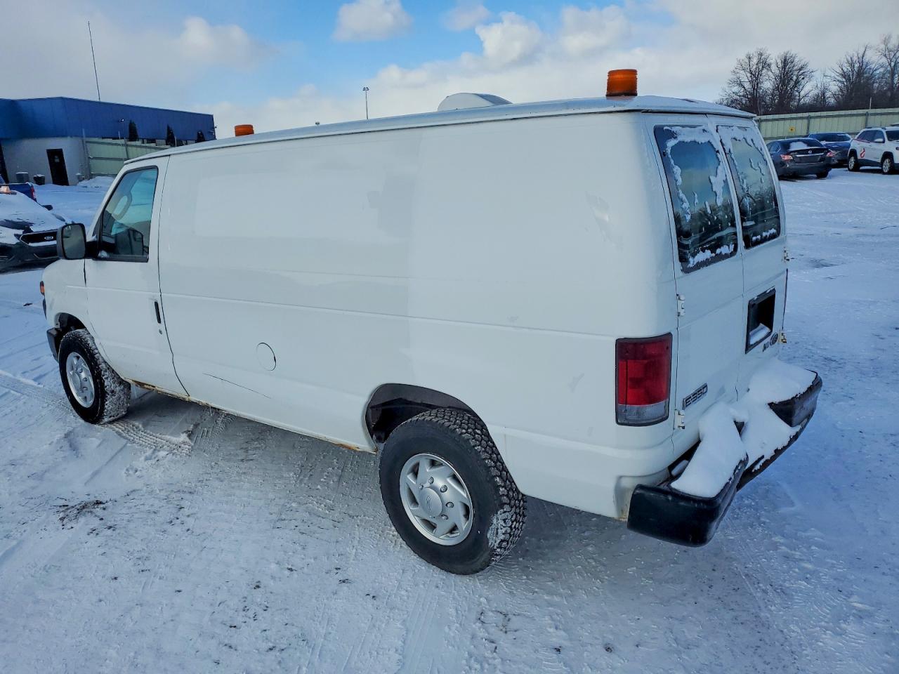2010 FORD ECONOLINE E350 SUPER DUTY VAN photo 2