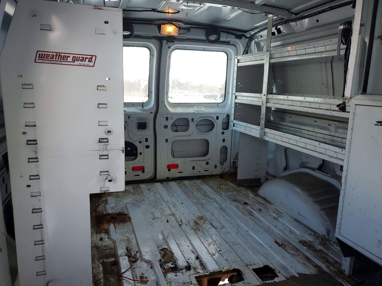 2010 FORD ECONOLINE E350 SUPER DUTY VAN photo 10