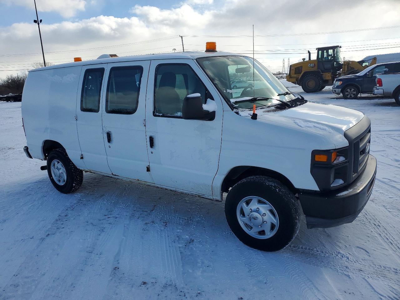 2010 FORD ECONOLINE E350 SUPER DUTY VAN photo 4