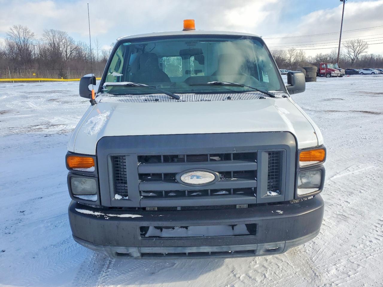 2010 FORD ECONOLINE E350 SUPER DUTY VAN photo 5