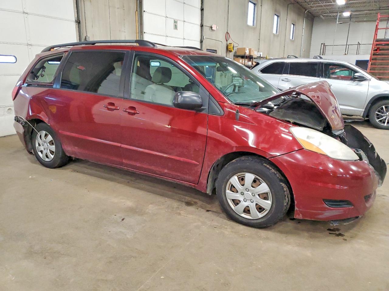 2007 TOYOTA SIENNA CE photo 4