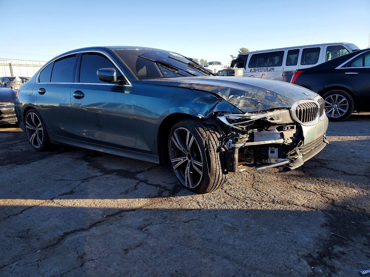 2020 BMW 330XI photo 4