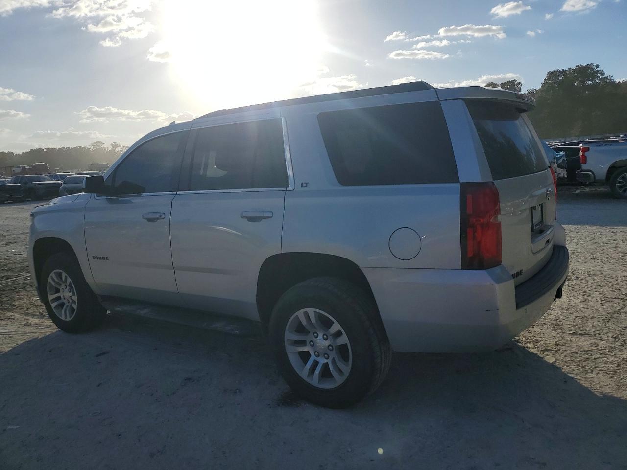2020 CHEVROLET TAHOE K1500 LT photo 2