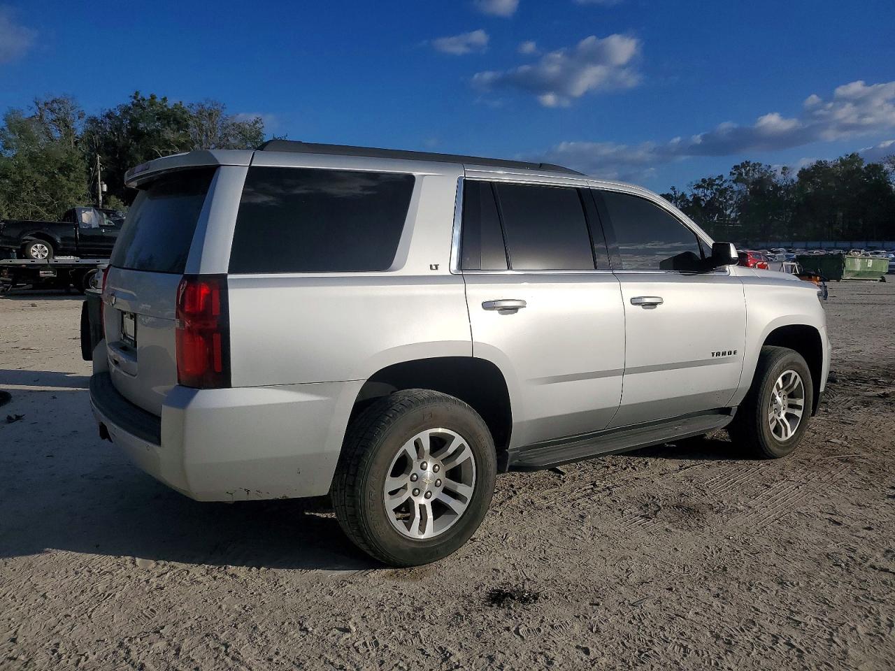2020 CHEVROLET TAHOE K1500 LT photo 3