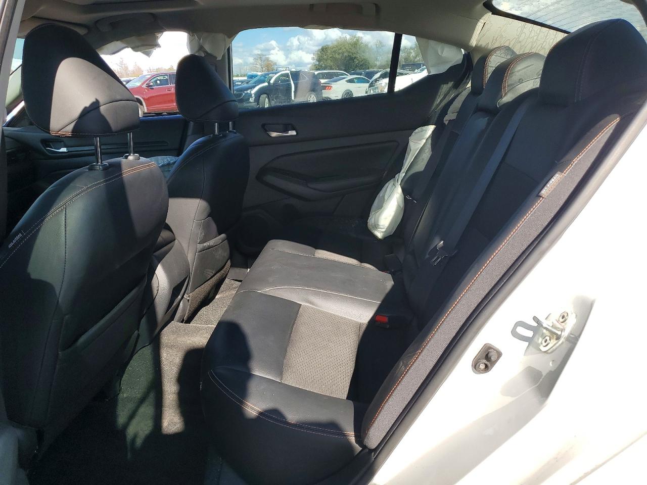 2019 NISSAN ALTIMA SR photo 10