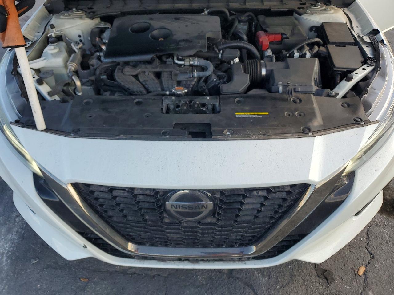 2019 NISSAN ALTIMA SR photo 11