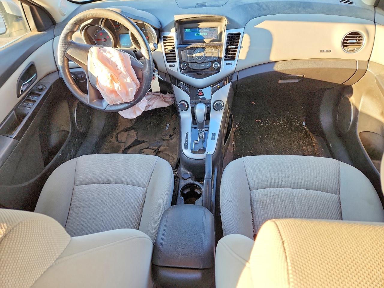 2011 CHEVROLET CRUZE LT photo 8