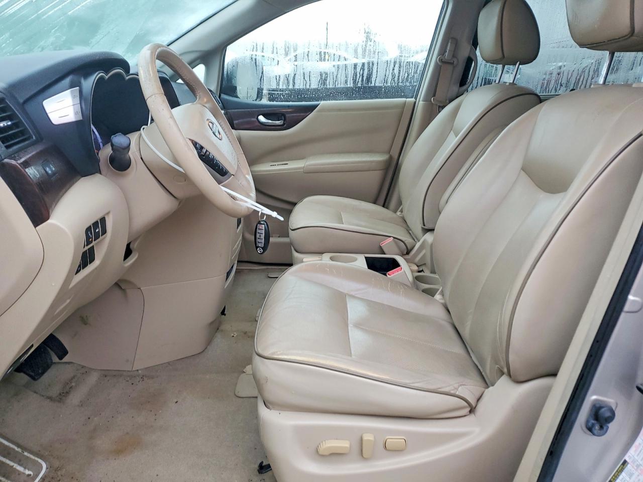 2012 NISSAN QUEST S photo 7
