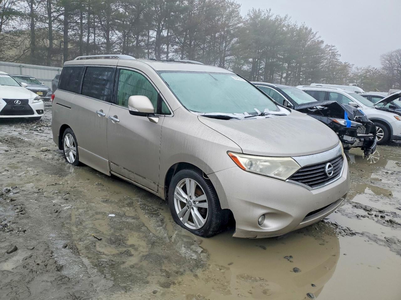 2012 NISSAN QUEST S photo 4