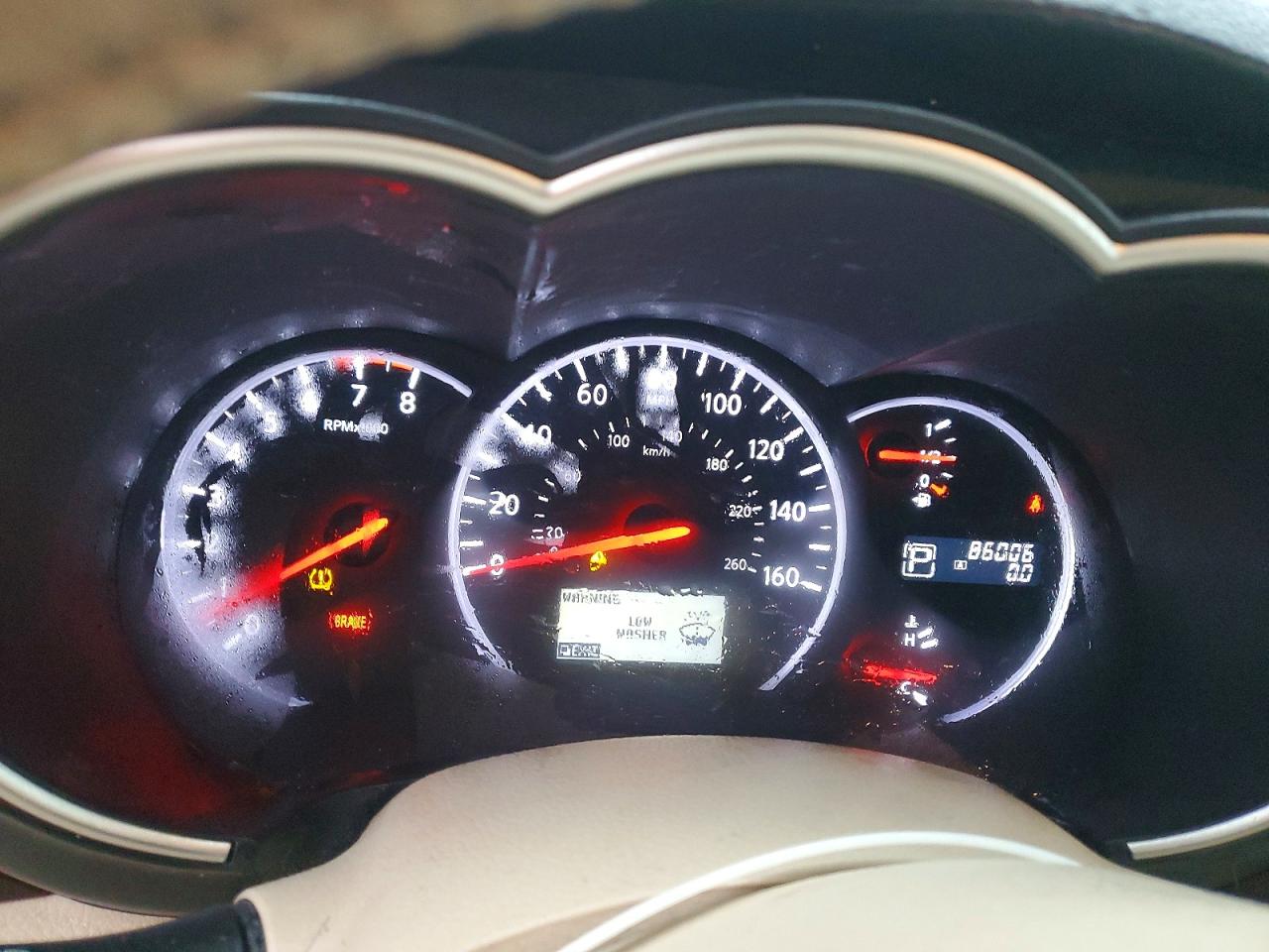 2012 NISSAN QUEST S photo 9