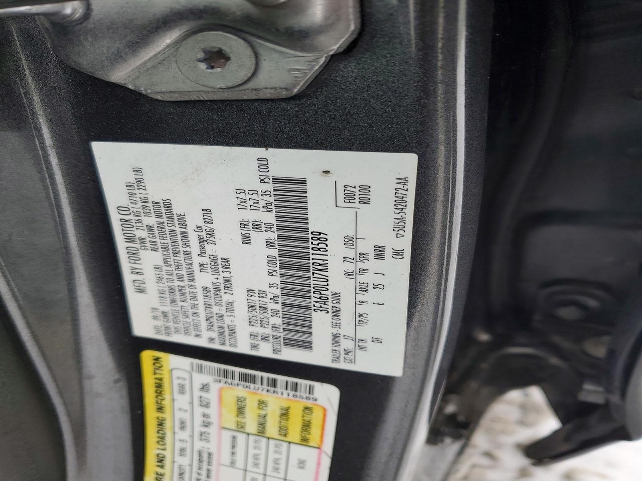 2019 FORD FUSION SE photo 12
