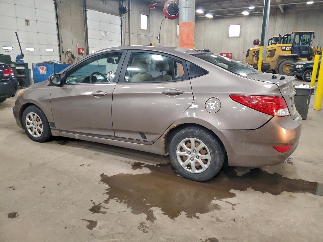 2014 HYUNDAI ACCENT GLS photo 2
