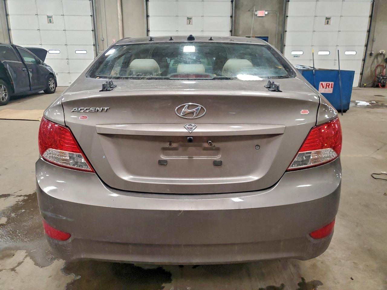 2014 HYUNDAI ACCENT GLS photo 6