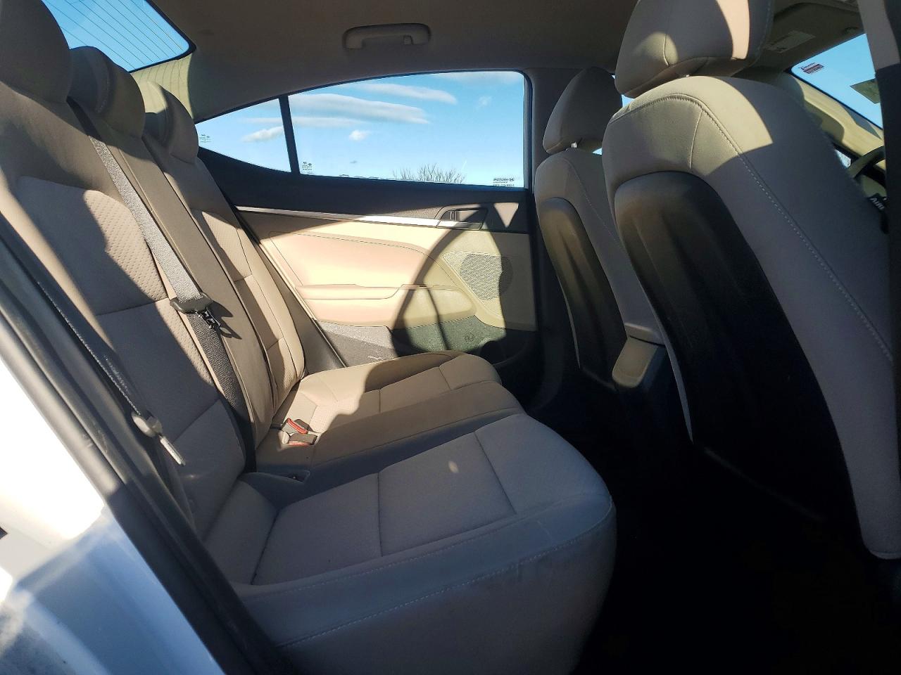 2020 HYUNDAI ELANTRA SE photo 10