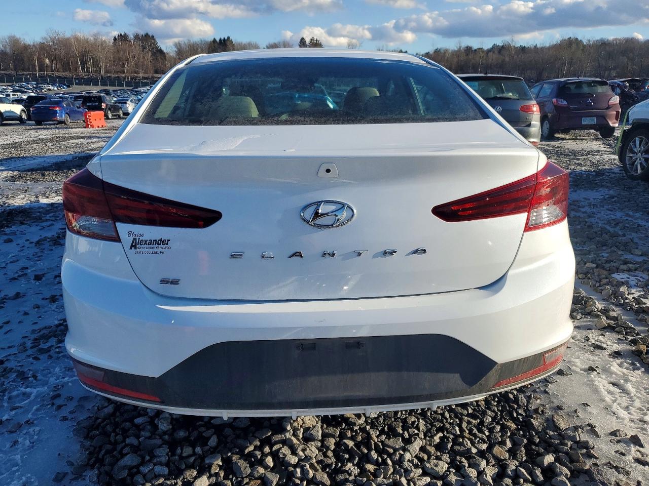 2020 HYUNDAI ELANTRA SE photo 6
