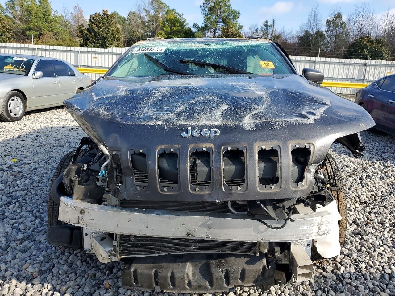 2021 JEEP CHEROKEE LATITUDE LUX photo 9