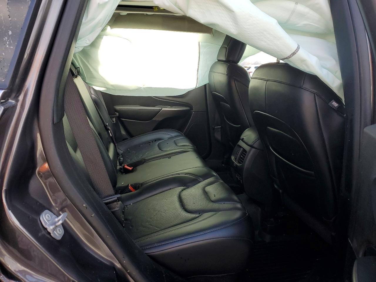 2021 JEEP CHEROKEE LATITUDE LUX photo 21