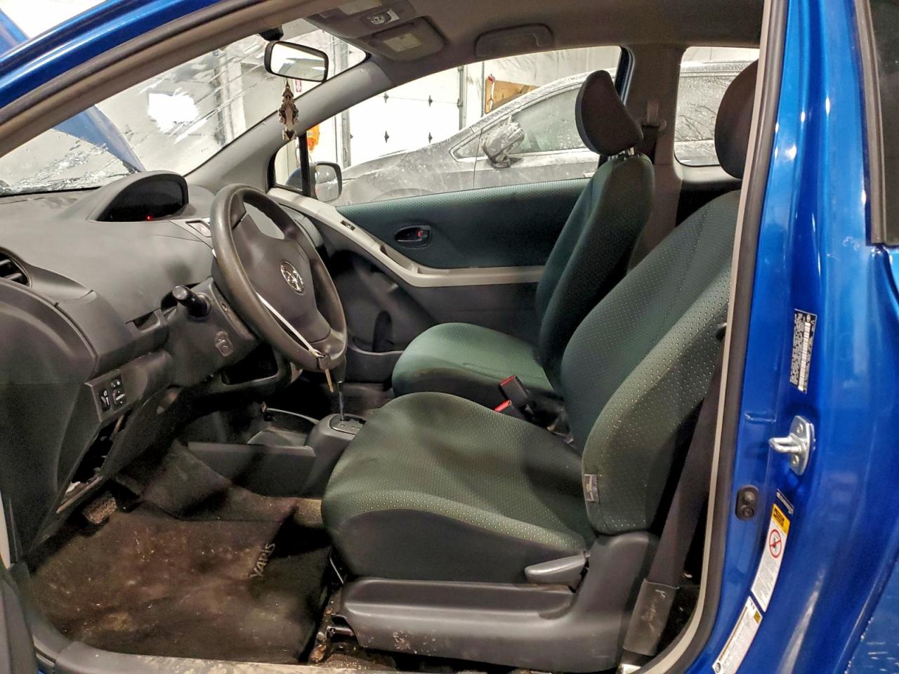 2008 TOYOTA YARIS photo 7