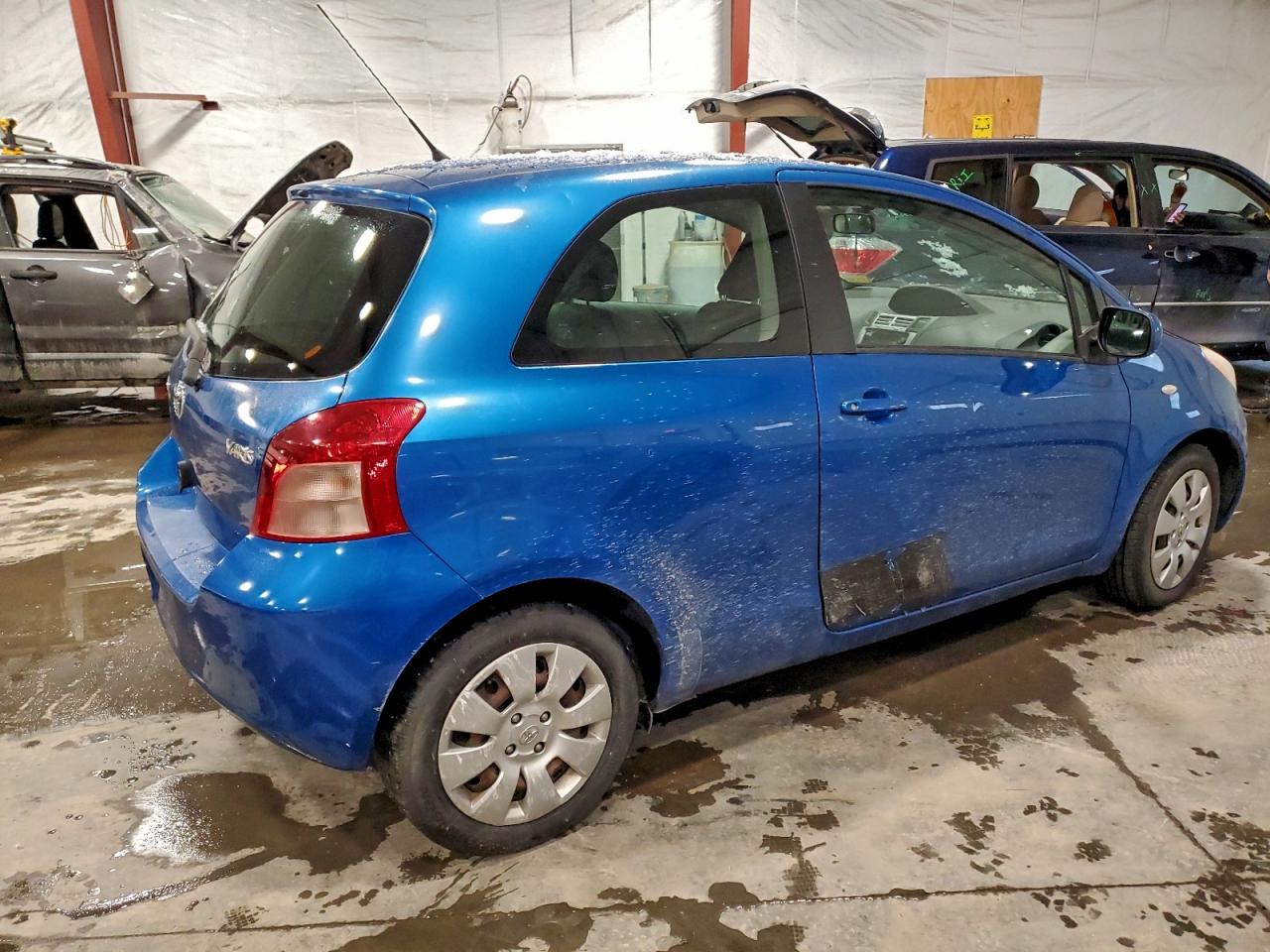 2008 TOYOTA YARIS photo 3
