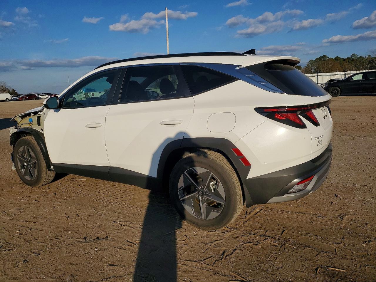 2025 HYUNDAI TUCSON SEL photo 2
