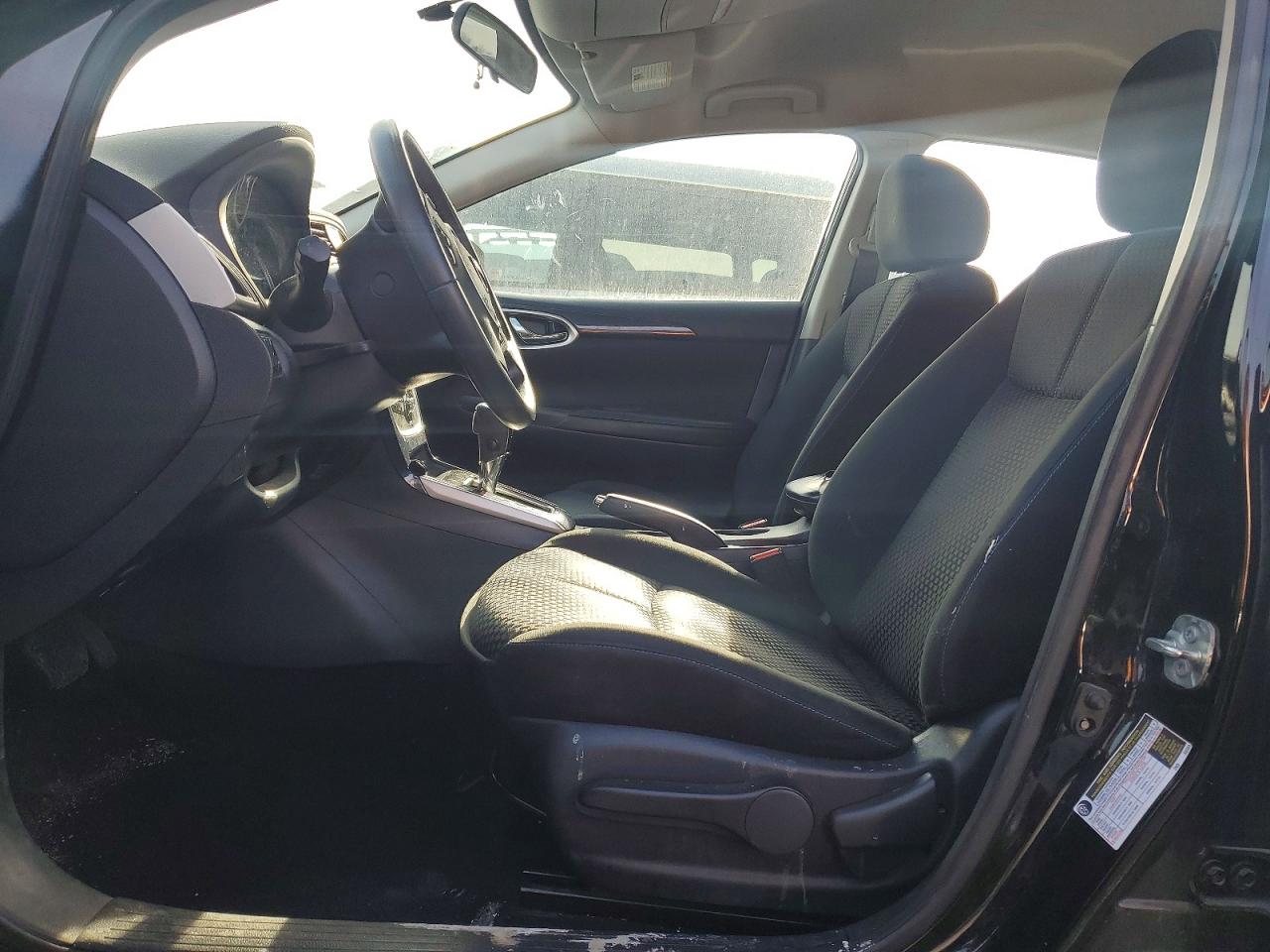 2019 NISSAN SENTRA S photo 7