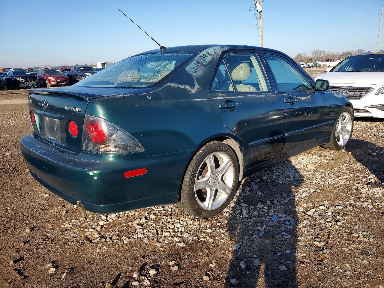 2003 LEXUS IS 300 photo 3