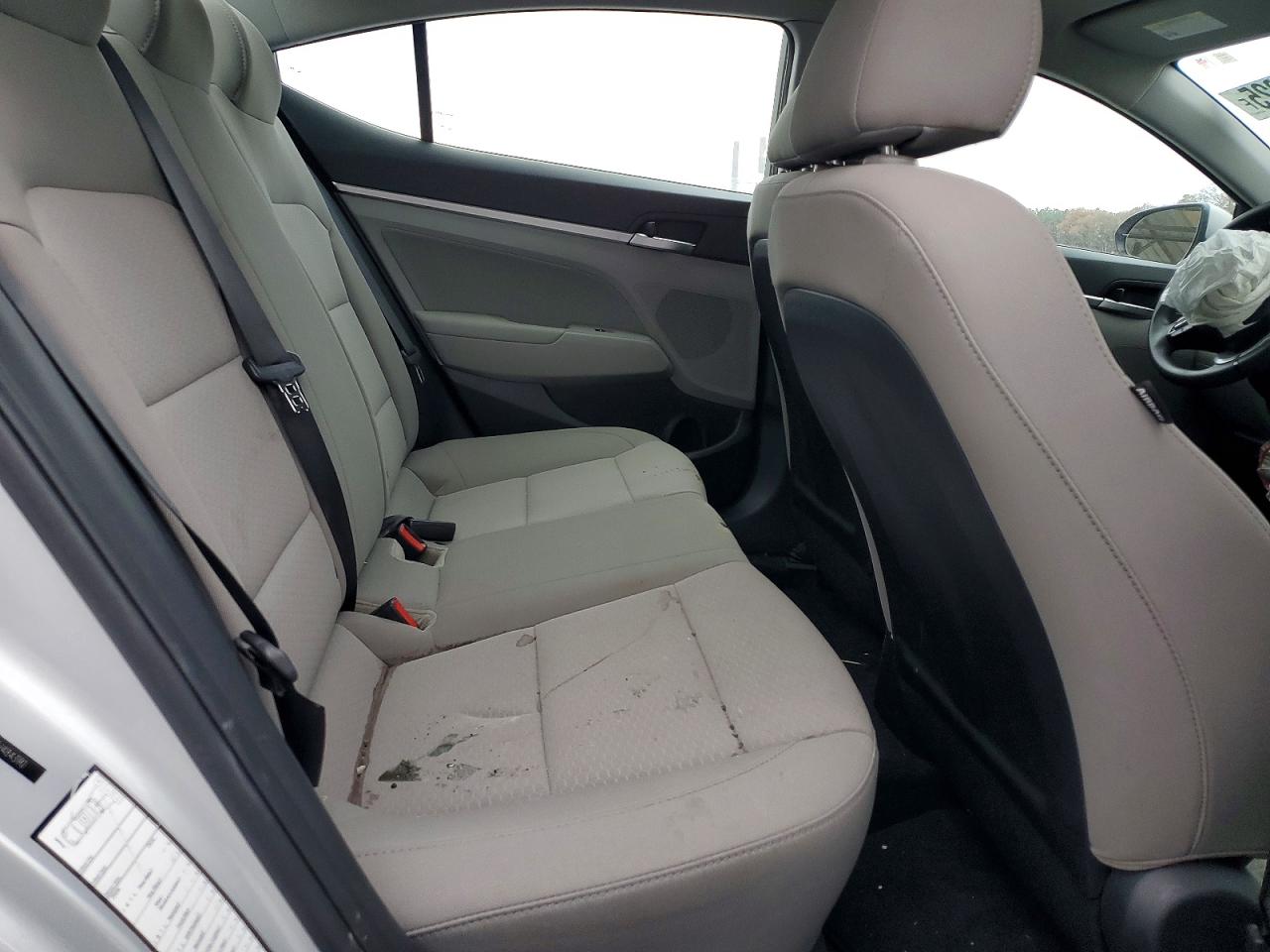 2019 HYUNDAI ELANTRA SEL photo 10