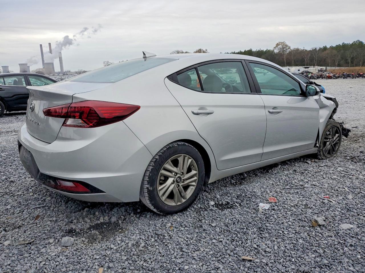 2019 HYUNDAI ELANTRA SEL photo 3