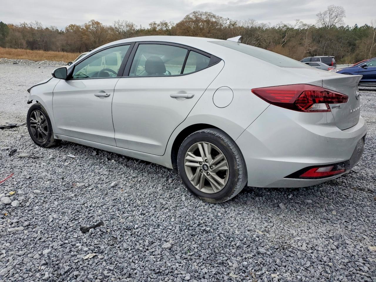 2019 HYUNDAI ELANTRA SEL photo 2