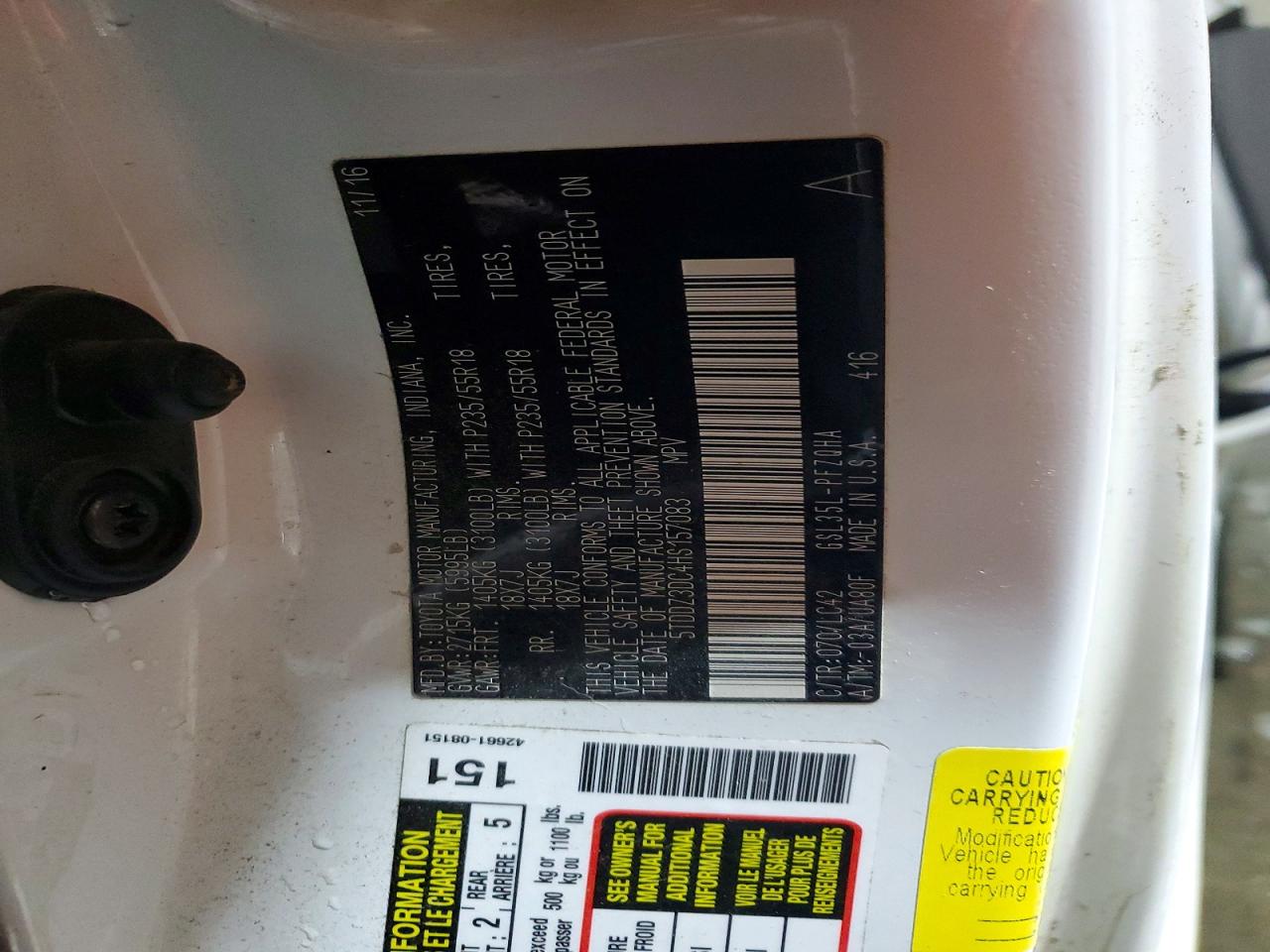 2017 TOYOTA SIENNA XLE photo 14
