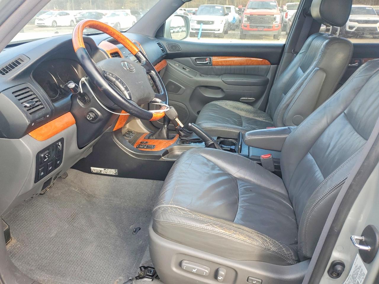 2004 LEXUS GX 470 photo 7