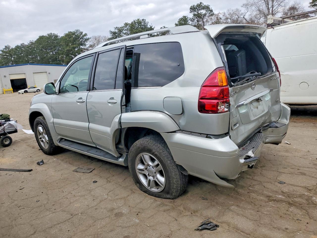 2004 LEXUS GX 470 photo 2