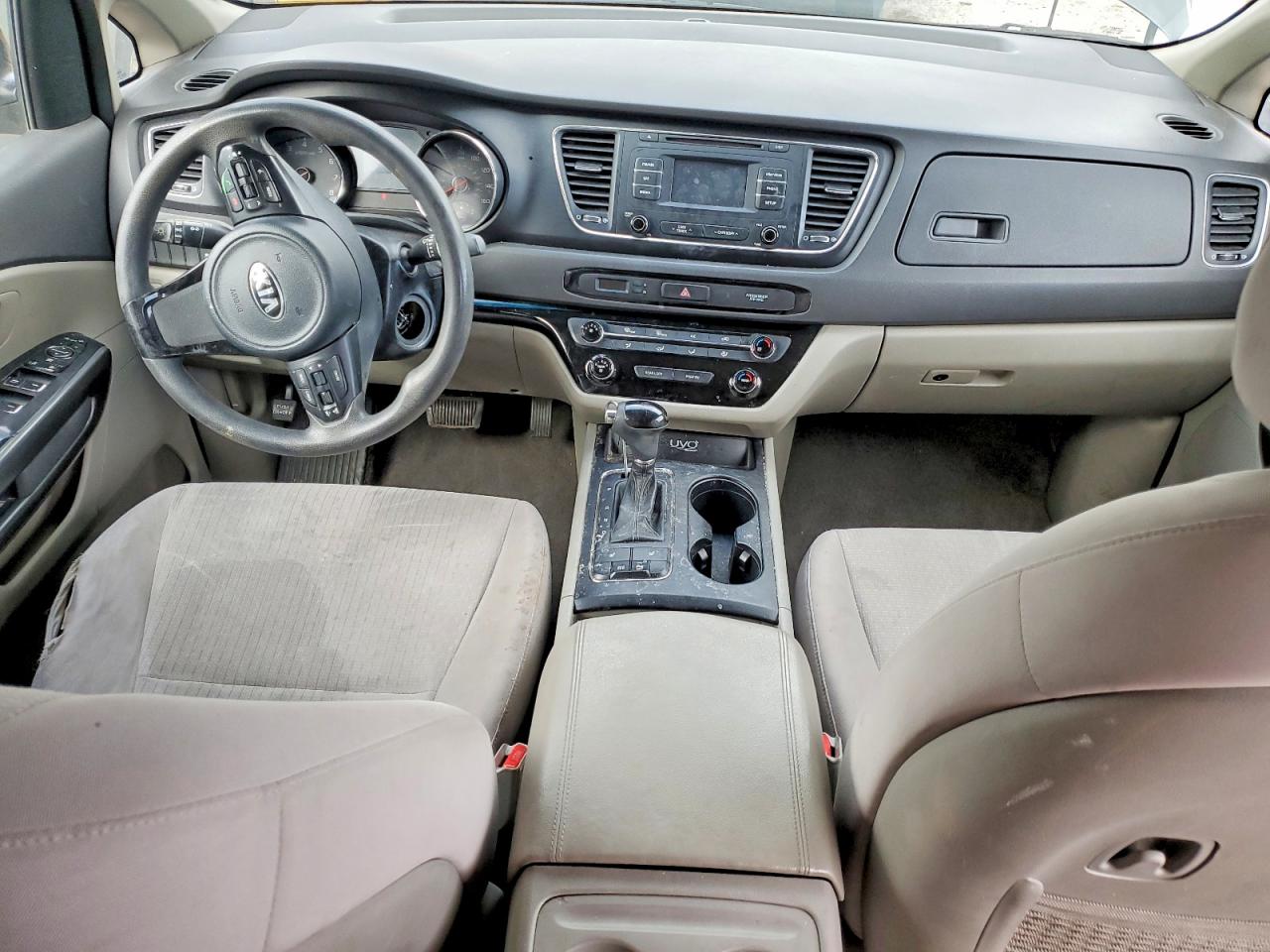 2016 KIA SEDONA LX photo 8