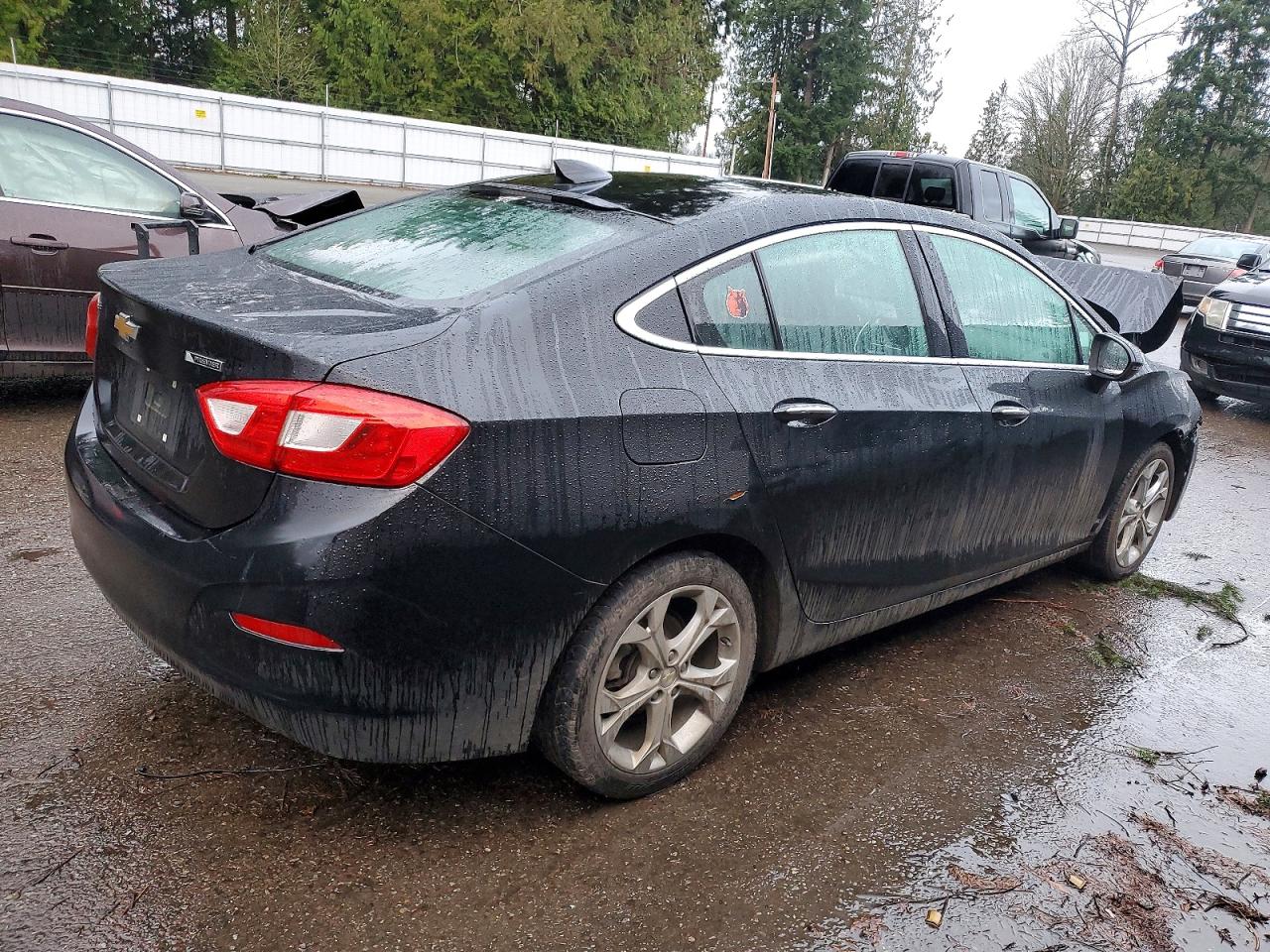 2017 CHEVROLET CRUZE PREMIER photo 3