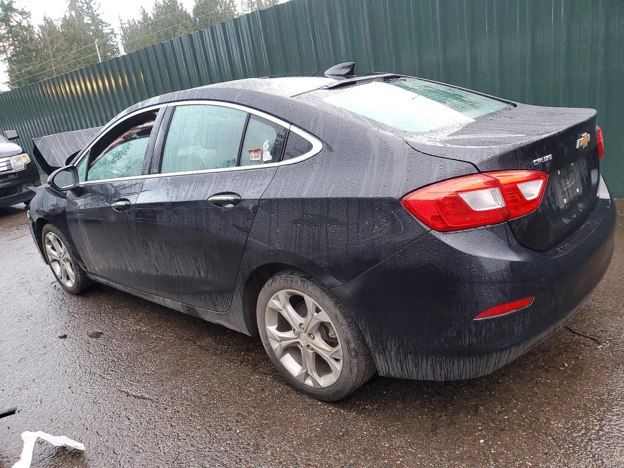 2017 CHEVROLET CRUZE PREMIER photo 2