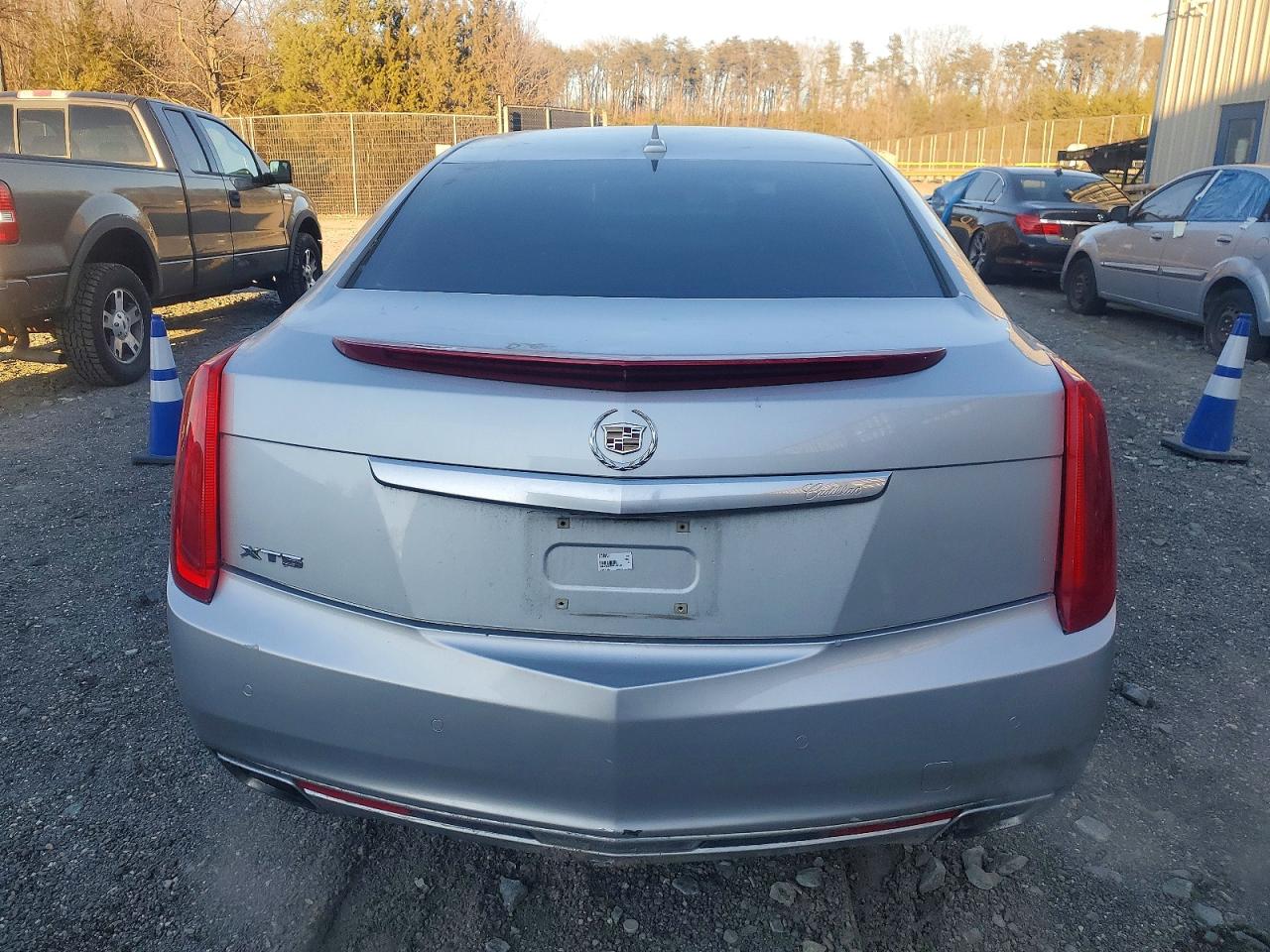 2013 CADILLAC XTS LUXURY COLLECTION photo 6