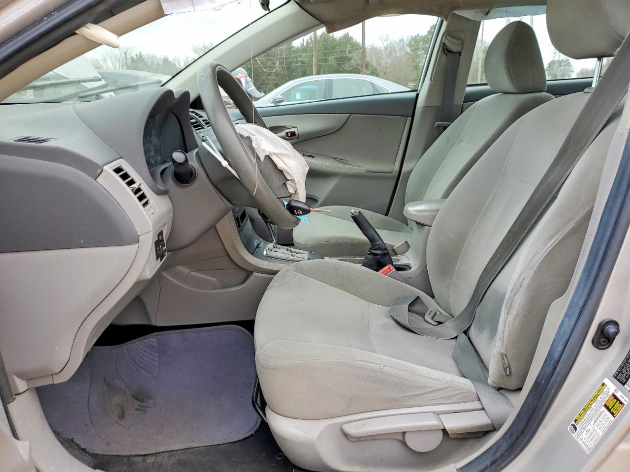 2010 TOYOTA COROLLA BASE photo 7