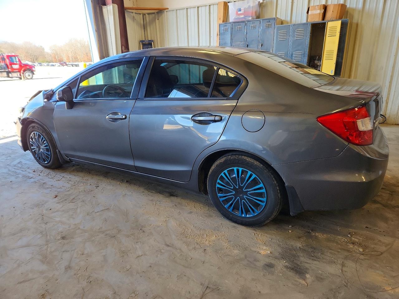 2012 HONDA CIVIC LX photo 3